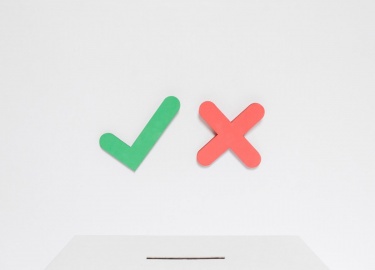 Статья подробно рассматривает плюсы и минусы процедуры банкротства физического лица. Описаны преимущества, такие как освобождение от долгов и защит...