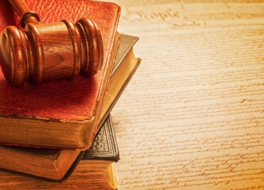 Статья рассматривает основные виды земельных споров, включая вопросы права собственности, аренды и границ участков. Также предложены эффективные сп...